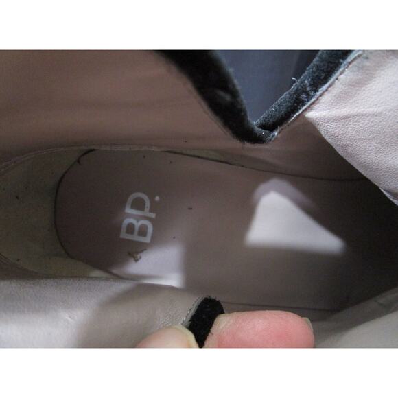 EUC! BP Black Suede Slip On Perforated Back Medium Heel Ankle Booties Women 9 M - Picture 8 of 9